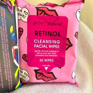 🎅🏻 SALE Betsey Johnson Pink Retinol Cleansing Facial Wipes 30ct